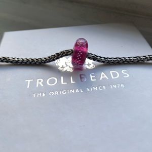 Pink Silver Trace Trollbead